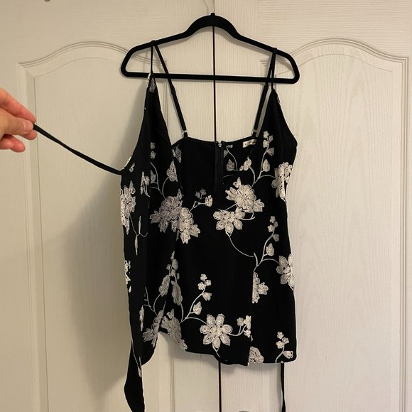 Floral Embroidered Black Romper Skort - Size 8 (Australia) or Size M (US) - Picture 2 of 7